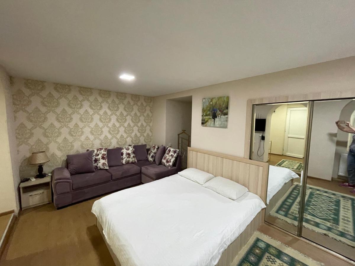 Apartment Tamarioni ティビリシ エクステリア 写真